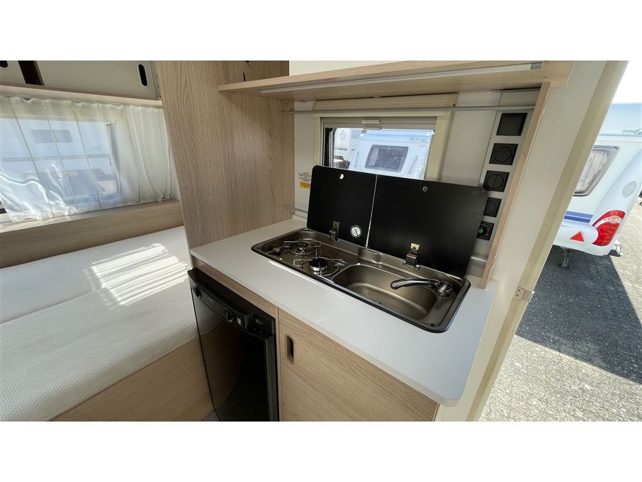 Adria Aviva 400 PS